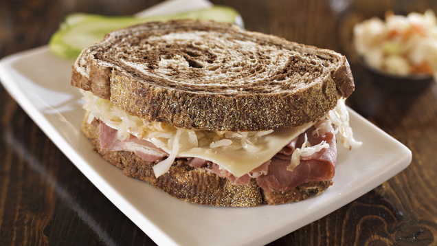 Illustration for article titled 40 Cities, 40 Sandwiches